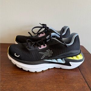 Kuru Triple Max Ion women’s 8 black